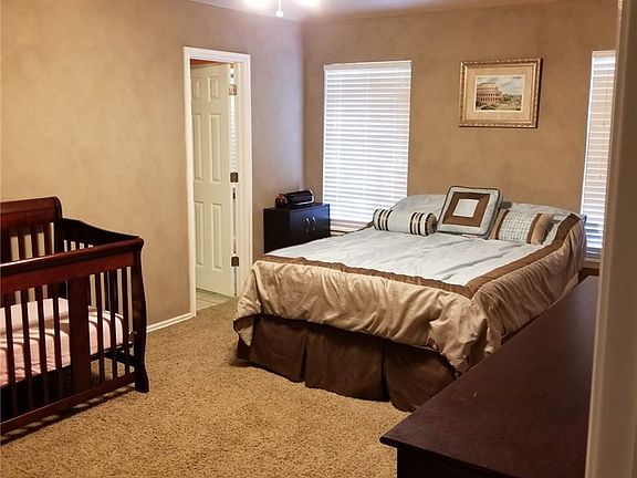 4th image of 13859 S Poplar Pl