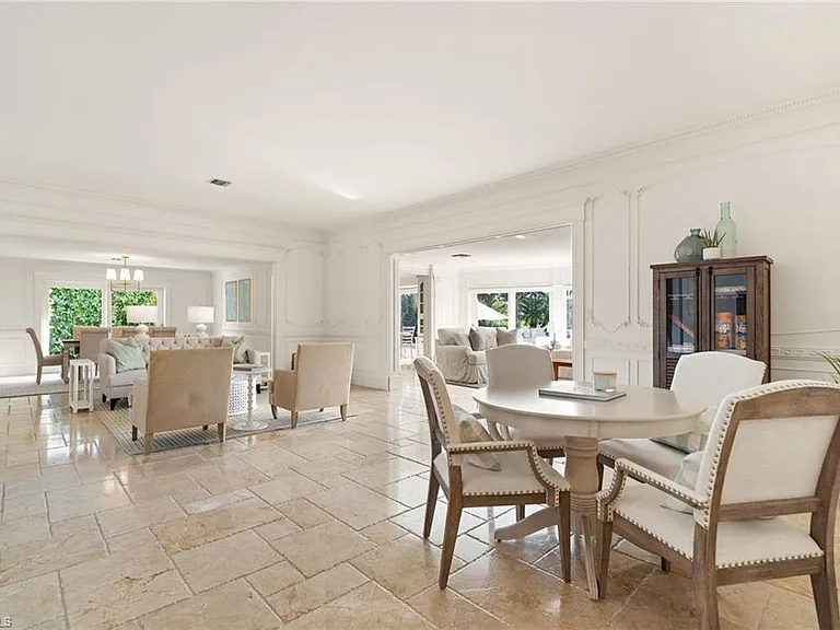 1060 Galleon Dr — Photo 11