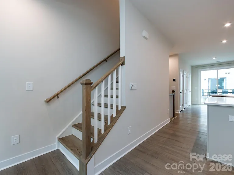 413 Spearfield Ln — Photo 23