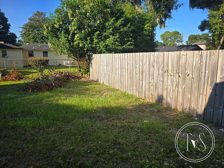503 Gould St — Photo 17