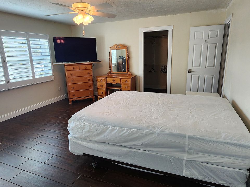 1st image of 2906 Lake Stall Ln