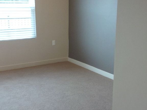 4th image of 1235 E Wilmington Ave APT 711