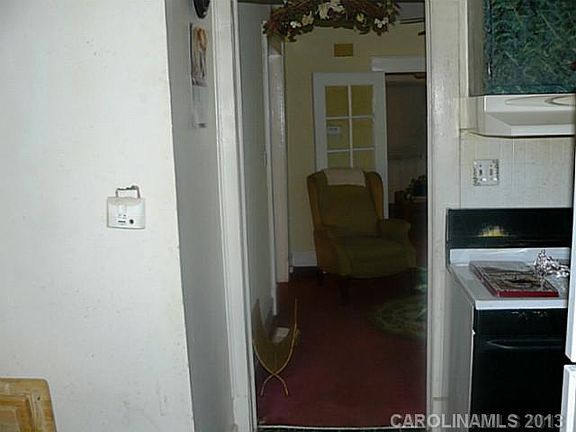 4th image of 13126 S Church St