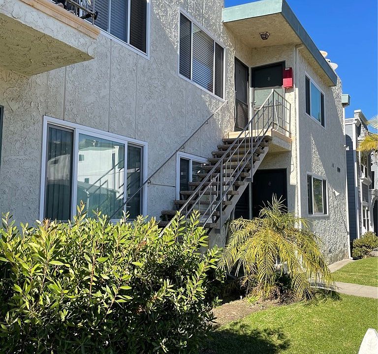 1st image of 401 Manhattan Ave #7