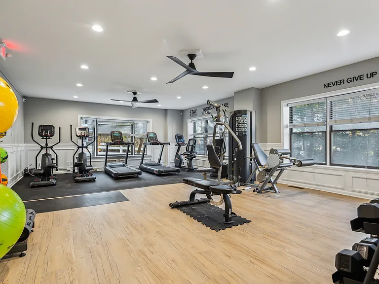 Elevate your fitness routine in our state-of-the-art gym at Eagle Rock Apartments at Mohegan Lake. Unwind and train in a spacious, modern space designed for your active lifestyle. Take the next step toward a healthier you today!