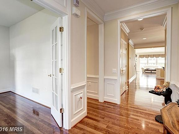 3rd image of 44485 Blueridge Meadows Dr