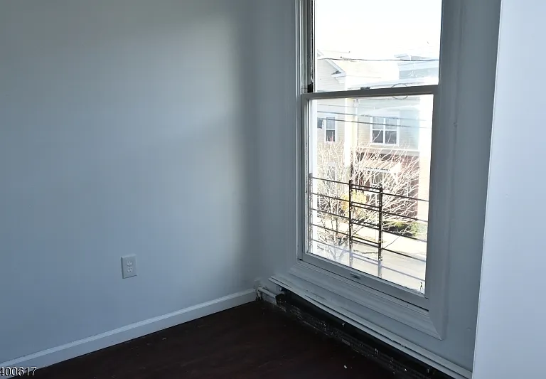 129 Central Pl #2 — Photo 19