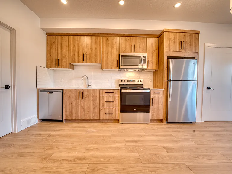 2925 12th Ave SW #203 — Photo 6