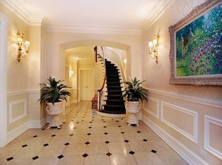 1932 N Howe St, Chicago, IL 60614