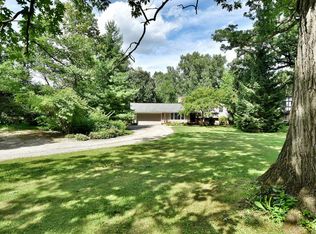 3S175 Elmwood Ct, Glen Ellyn, IL