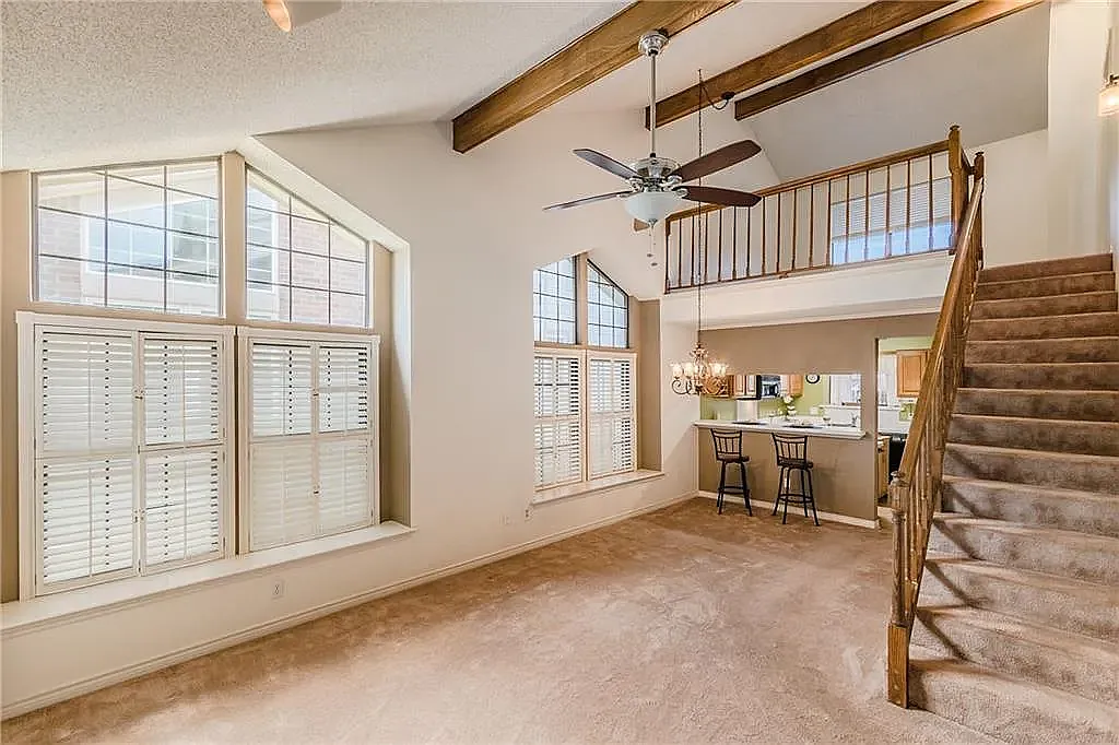 2 bed, 1291 sqft, $1,850 — Photo 2