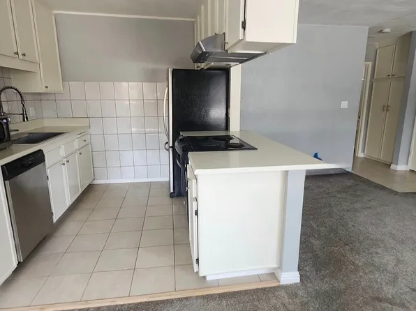 9556 Carroll Canyon Rd APT 243, San Diego, CA 92126
