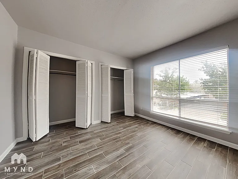 2230 S Piney Point Rd #204 — Photo 15