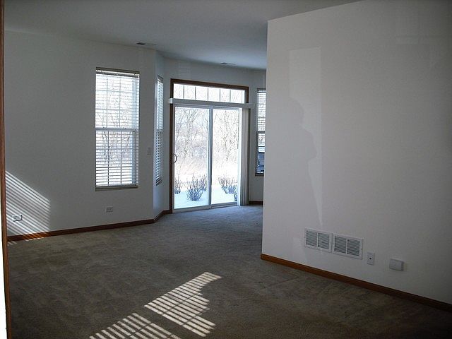 2nd image of 2624 Williamsburg Dr