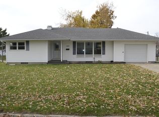 1001 Hall St, Tama, IA 52339