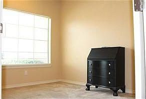 5th image of 9003 Darby Ln