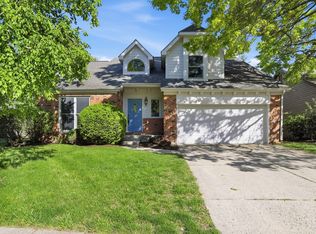 8942 Pine Tree Blvd, Indianapolis, IN 46256