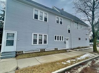 3176 N Booth St #605, Milwaukee, WI 53212