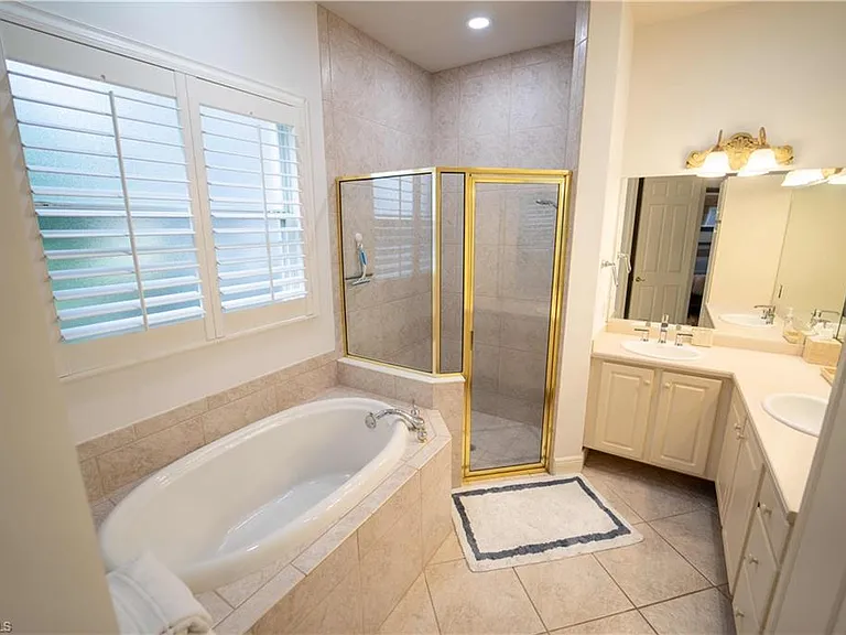 5886 Paradise Cir — Photo 10