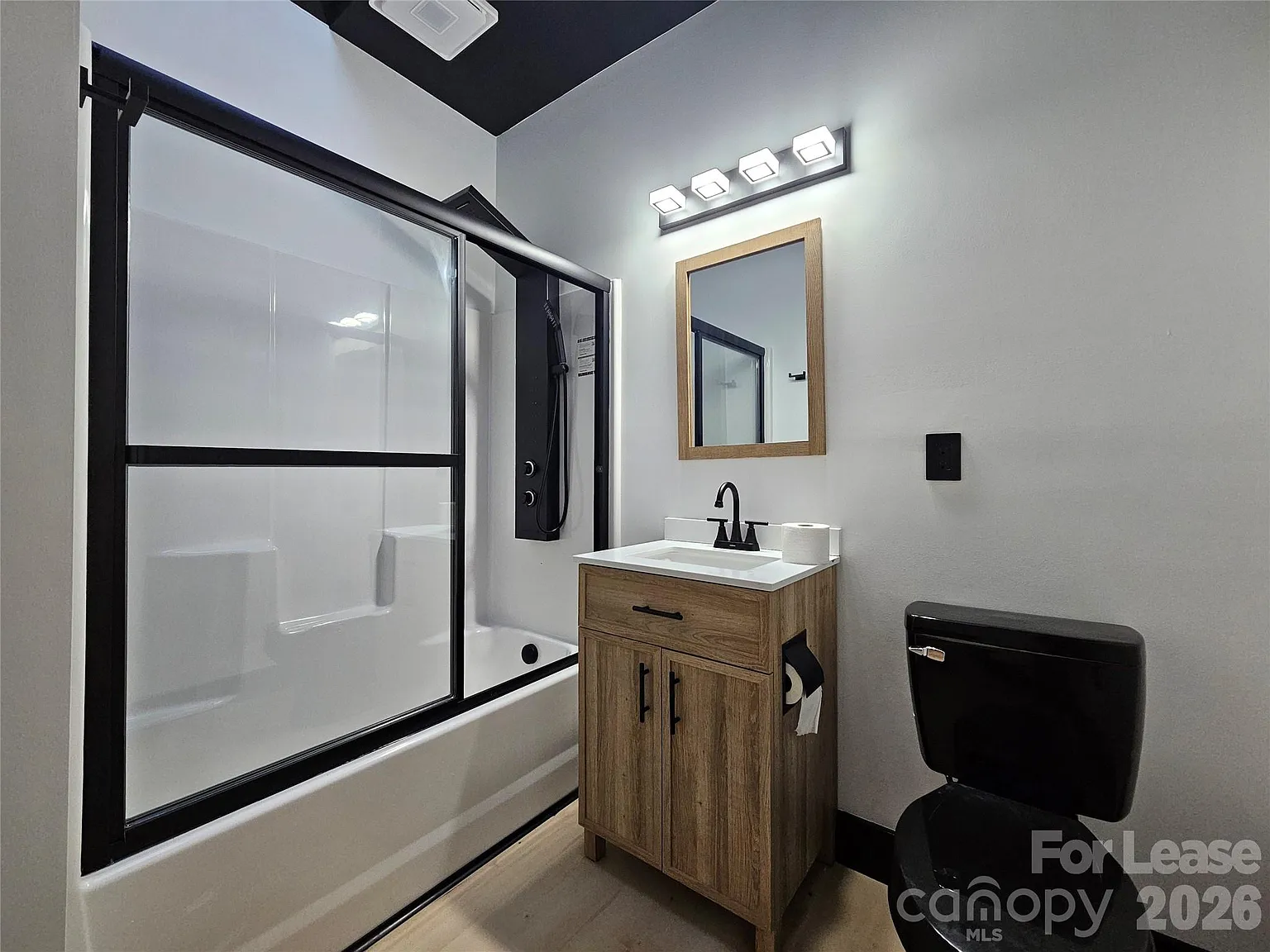 1 bed, 1.0 bath, 400 sqft, $1,100 — Photo 4