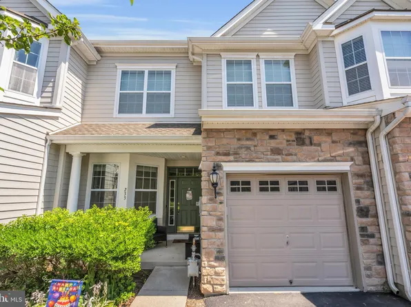 233 Hawthorne Ln, Barnegat, NJ 08005