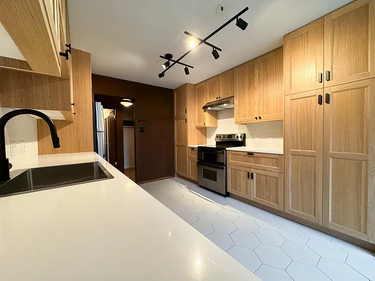45 Cleary Ct #3 — Photo 6