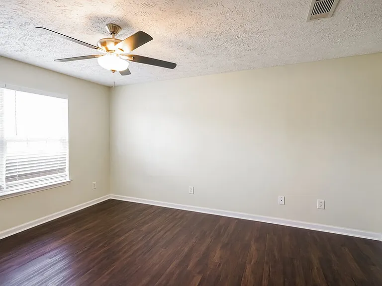 305 Indian Park Dr — Photo 11