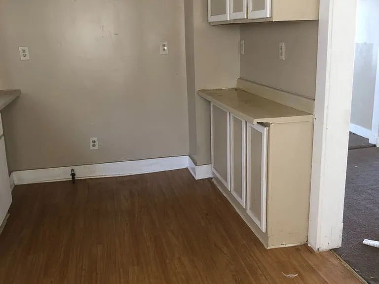 5627 Jefferson Ave — Photo 6