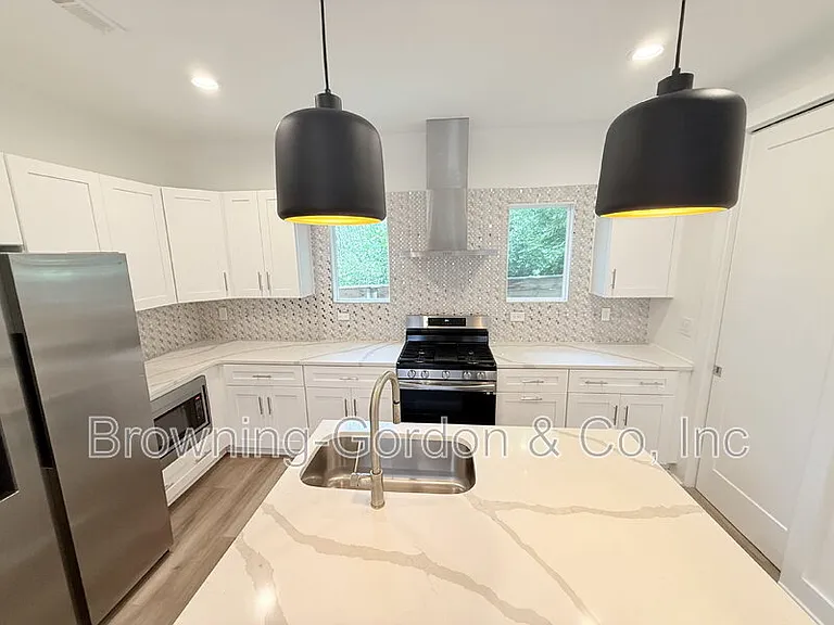 805 Cherokee Ave #4 — Photo 8