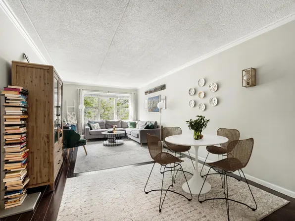 1787 Madison Avenue image 1 of 12