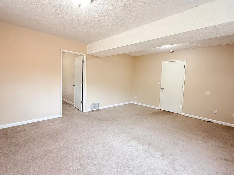 5900 SW Ellerson Ter — Photo 10