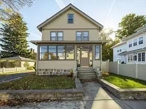 11 Gould St, Quincy, MA 02170