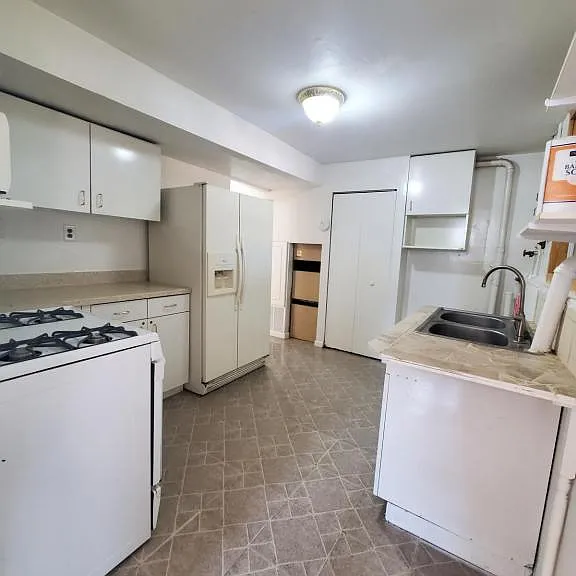 3410 Cypress St — Photo 4