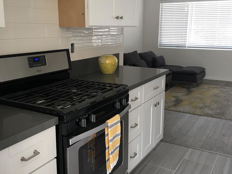 1st image of 4835 Lantana Dr