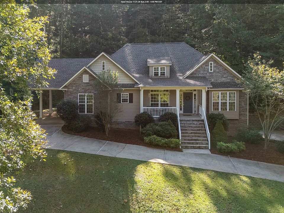 1st image of 390 Beaver Ridge Cir