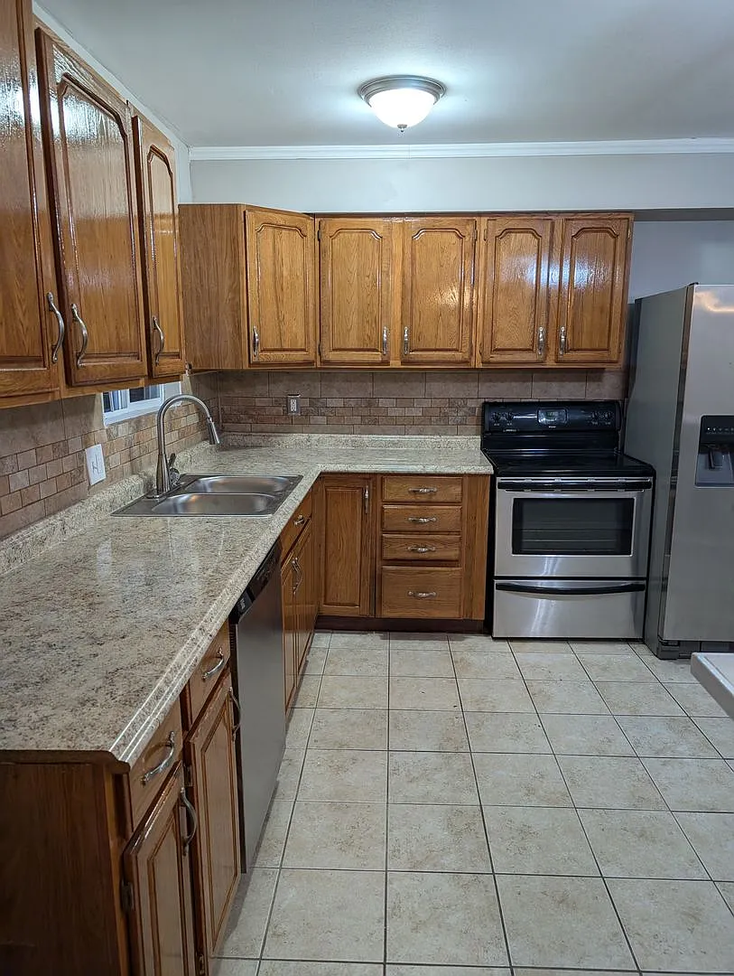 5751 Kerth Rd photo 1
