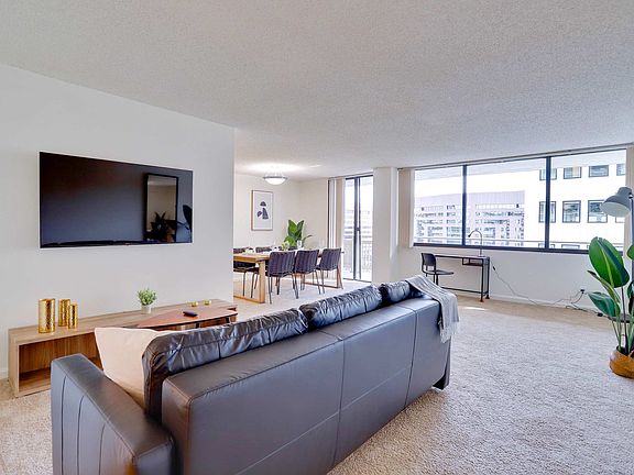 5th image of 2361 Richmond Hwy Floor 10-ID1022525P