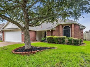 657 26th Ave N, Texas City, TX 77590