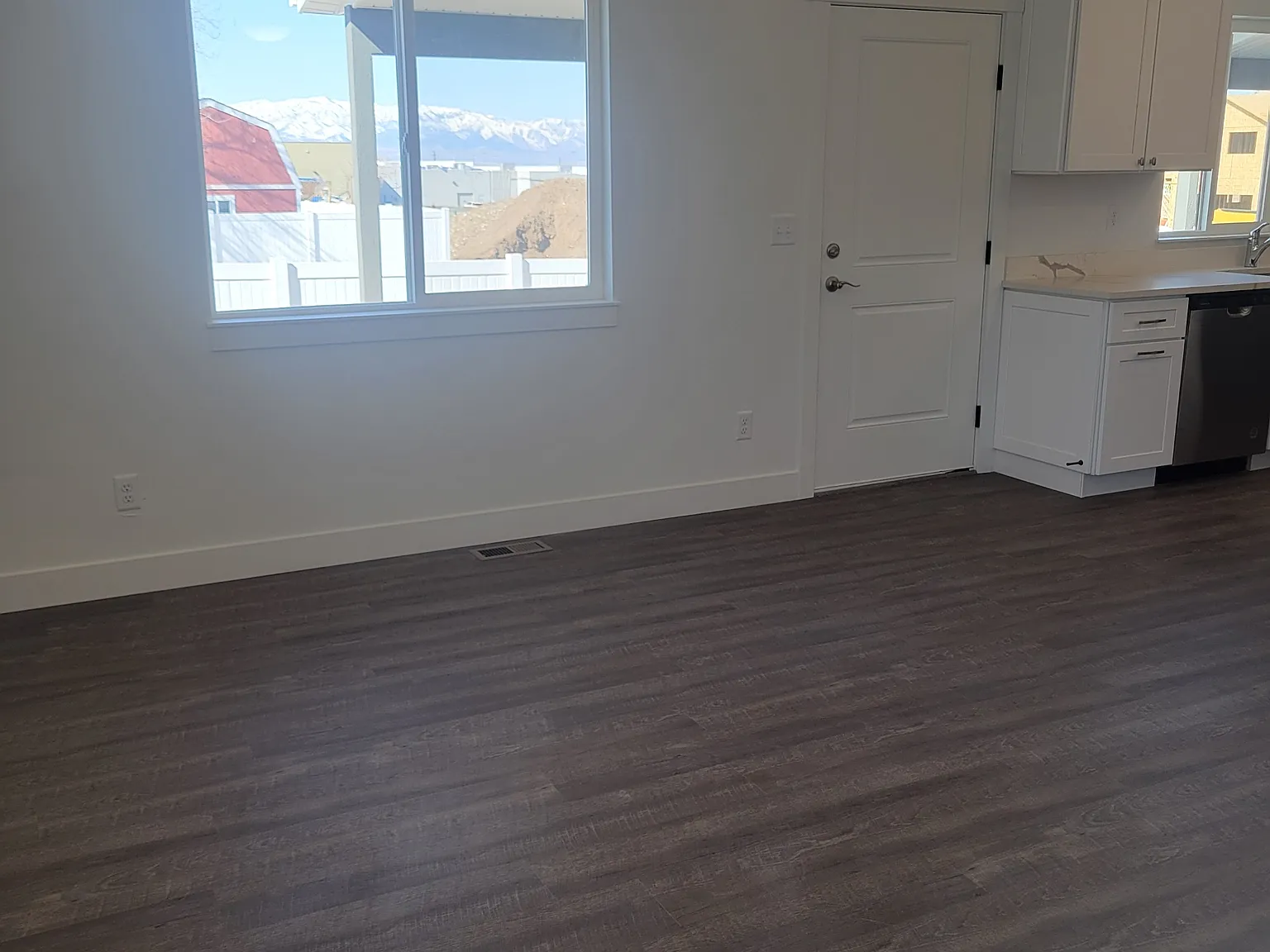 116 E 730 N Upstairs - 1 — Photo 3