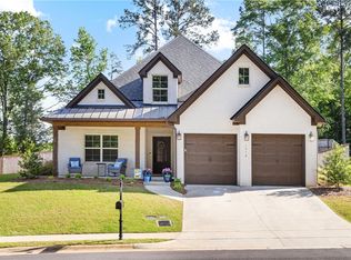 1712 Lois Ln, Auburn, AL 36832