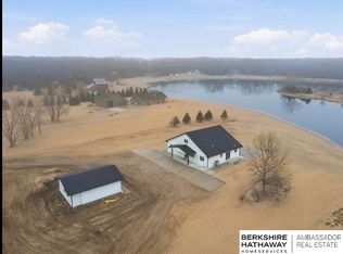 3040 Whitetail Ln, Morse Bluff, NE 68648