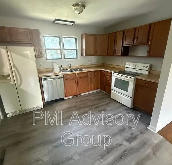 6604 SW Meadowdale Dr — Photo 4