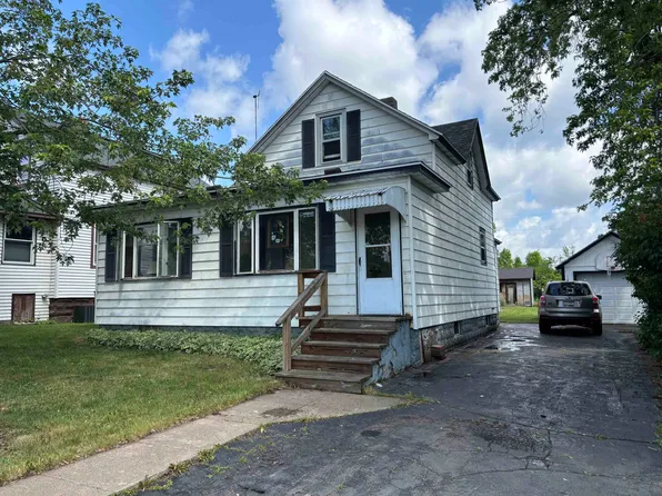 403 E Camp St, Ely, MN 55731