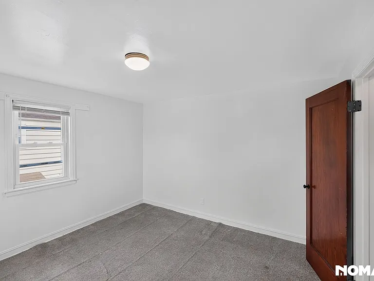 220 Michael Ave — Photo 13
