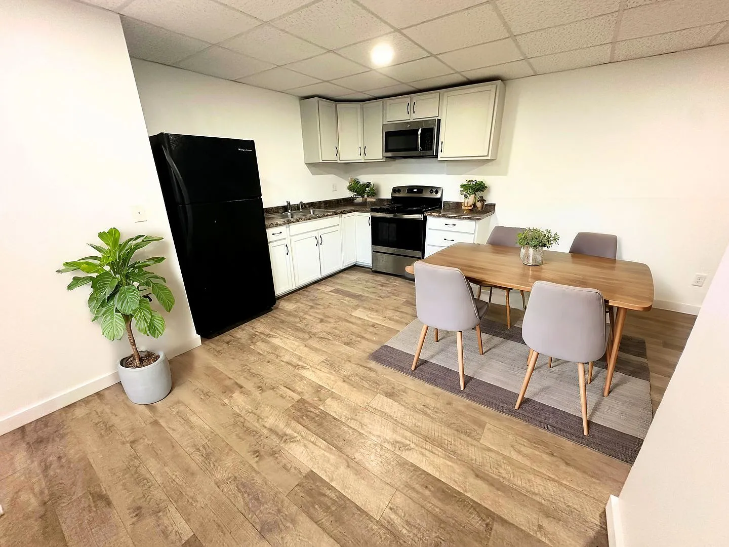 Spacious Apartment to Rent — Photo 1