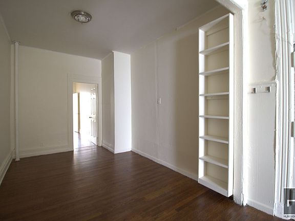 2nd image of 309 Stockholm St APT 1R