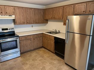 Grafton Colonial Apartments, Grafton, MA 01519