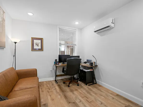 71 Beacon Avenue image 7 of 17