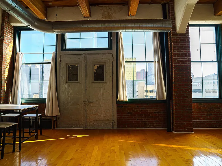 1010 Arch St #609 — Photo 2