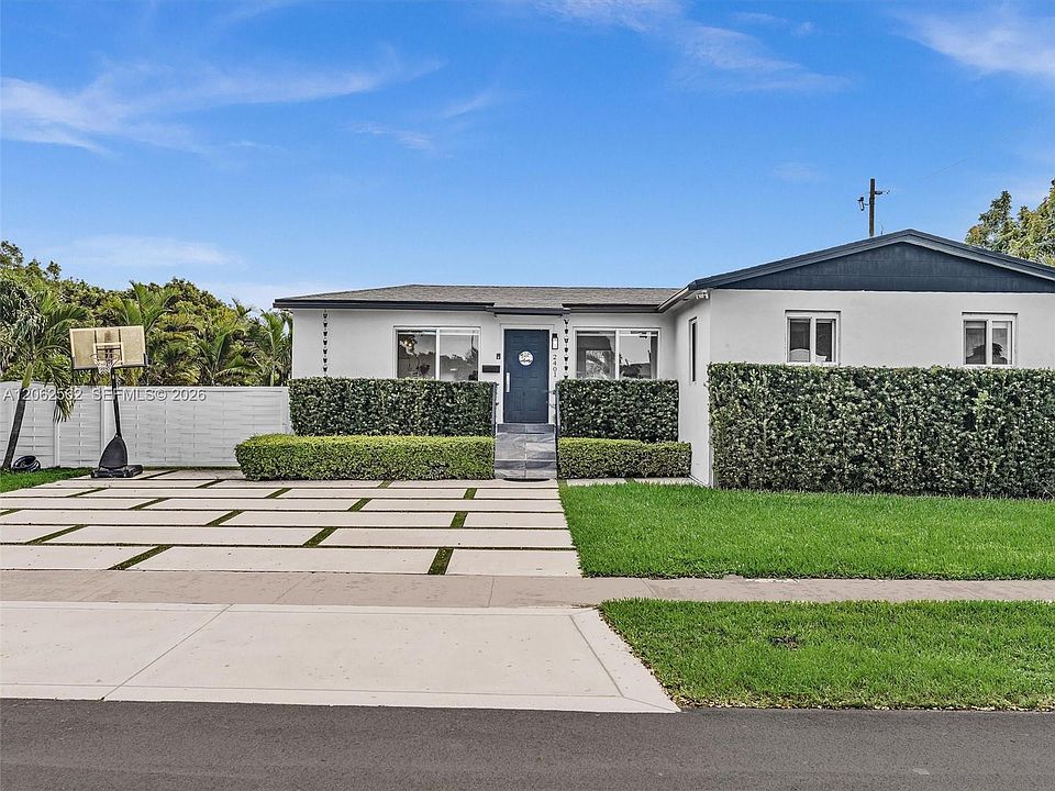 1st image of 2401 SW 83rd Ave